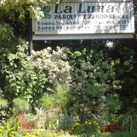 La Luna Parques y Jardines S.R.L.